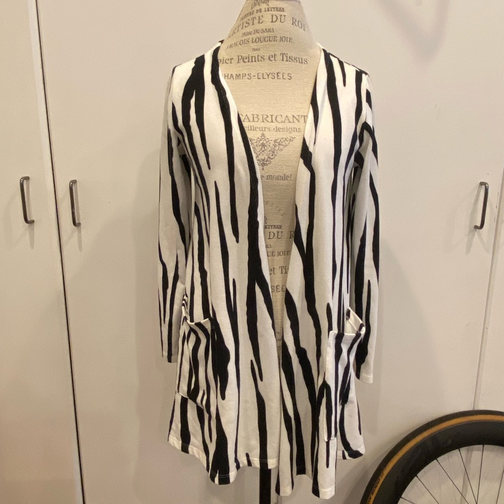 LulaRoe Black and White Striped Cardigan size Small